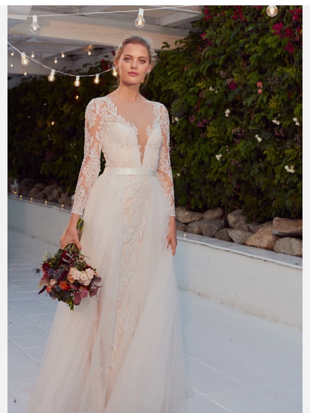 Tadashi Shoji Ivory Lace Long Sleeve V-Neck Wedding Dress